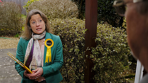 Helen Maguire speaking to local residents on doorstep